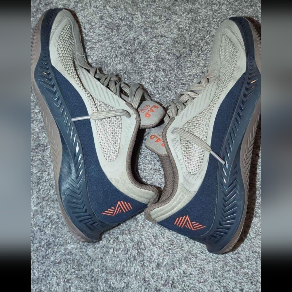 RAD One Training Shoe (Sz 9)